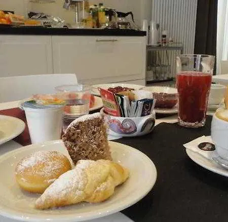 Bb 10 Serpotta - Palazzo Riolo & Restaurant Guest house 3*