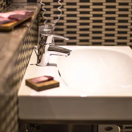 Bb 10 Serpotta - Palazzo Riolo & Restaurant 3* Palermo