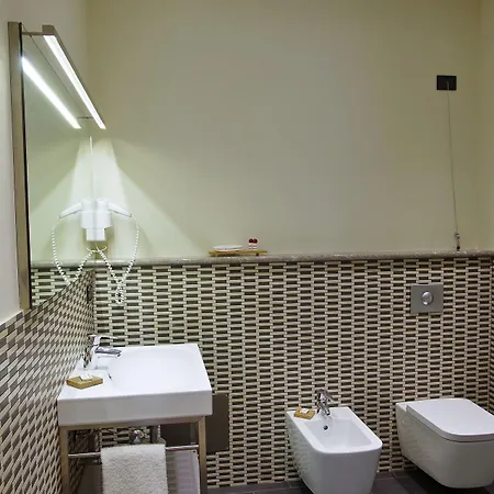 Bb 10 Serpotta - Palazzo Riolo & Restaurant Guest house