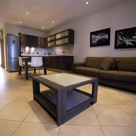 Guest house Bb 10 Serpotta - Palazzo Riolo & Restaurant 3*
