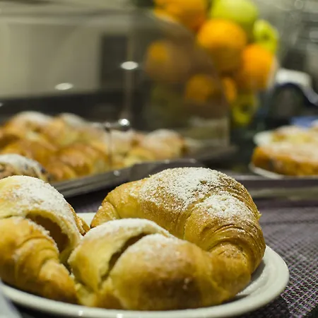 Bb 10 Serpotta - Palazzo Riolo & Restaurant Gasthof Palermo