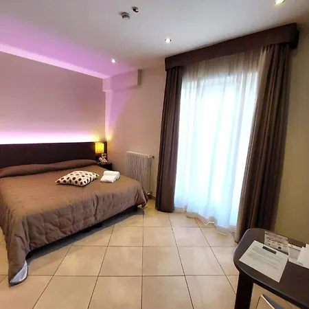 Bb 10 Serpotta - Palazzo Riolo & Restaurant 4* Palermo