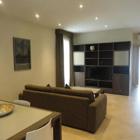 Bb 10 Serpotta - Palazzo Riolo & Restaurant Guest house