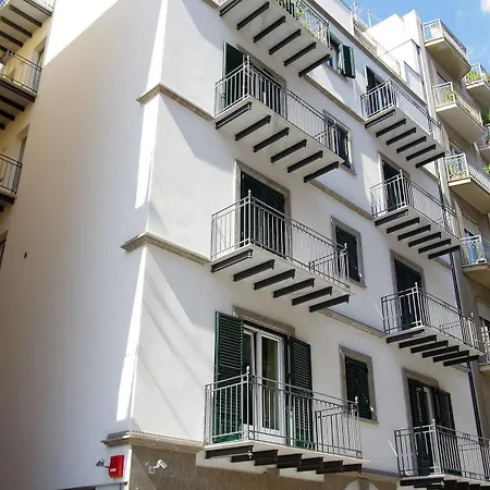 Bb 10 Serpotta - Palazzo Riolo & Restaurant 3*