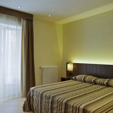 Bb 10 Serpotta - Palazzo Riolo & Restaurant Palermo