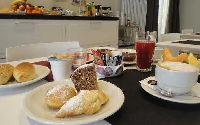 Bb 10 Serpotta - Palazzo Riolo & Restaurant Pensionat 4*